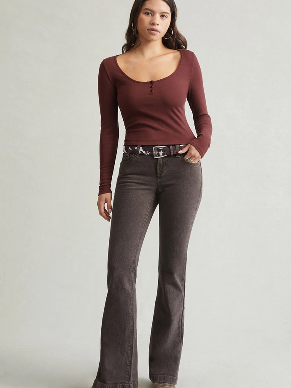 Pacsun Jade low rise boot cut 26 short